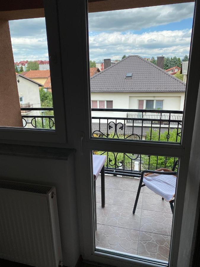 Big Apartment 3 Bedrooms Bihać Екстериор снимка