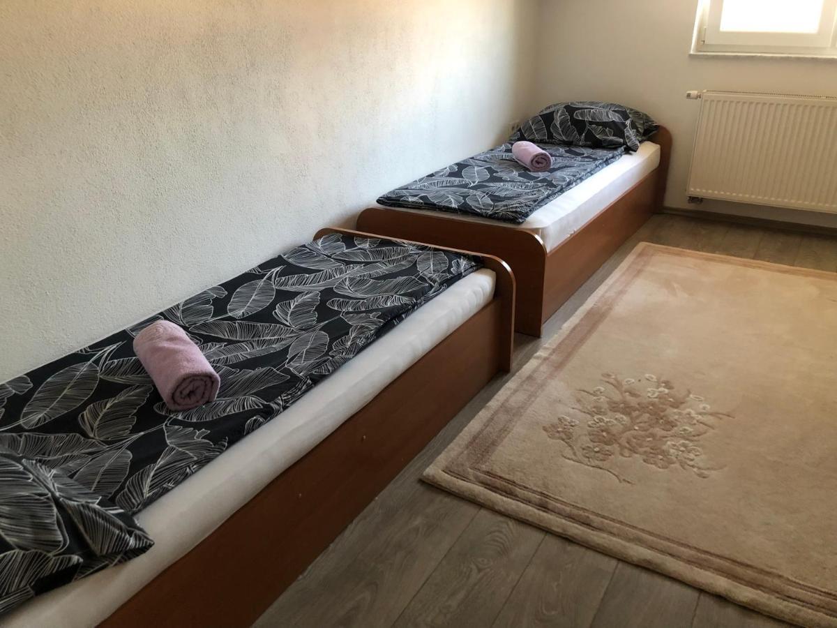 Big Apartment 3 Bedrooms Bihać Екстериор снимка